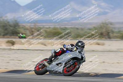 media/Nov-16-2025-Race Pace (Sun) [[8c5fa54630]]/Verified Riders/7-Turn 4 (1155am)/